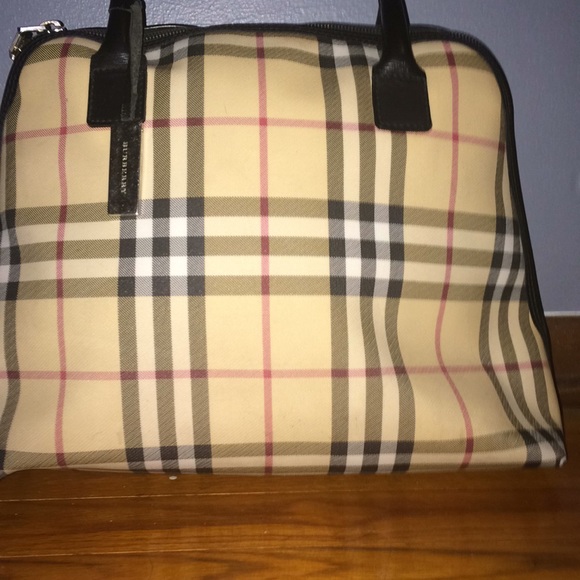 burberry bag zipper